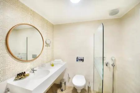 Alexandra Beach Spa Resort - 42