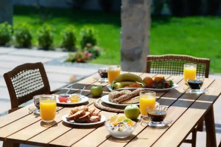 Alexandra Beach Spa Resort - 11