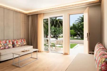 Alexandra Beach Spa Resort - 61