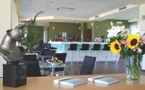 Royal Paradise Beach Resort & Spa - 16