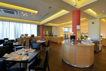 Royal Paradise Beach Resort & Spa - 33