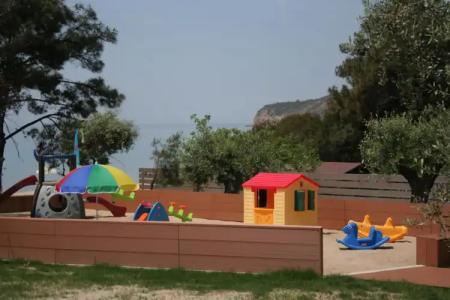 Royal Paradise Beach Resort & Spa - 38