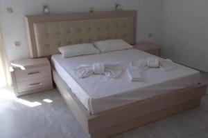 Kalamaki - Hotels