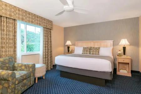 Atlantic Oceanside & Conference Center - 85