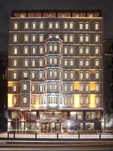 Grand Halic Goldenhorn - 1