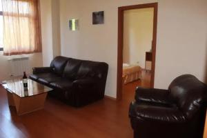 PM Services Flora Apartments, Borovets