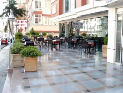 Rhiss Bostanci - 32