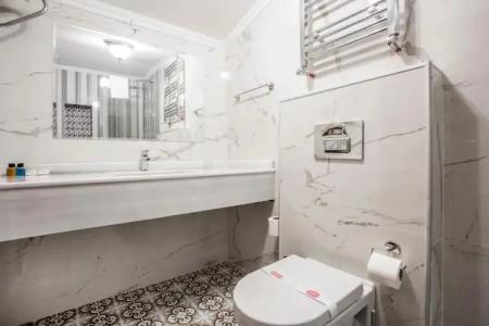 Rose Garden Suites - 9
