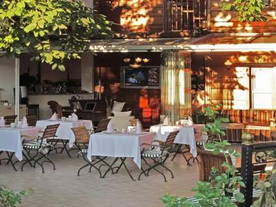 Rose Garden Suites - 25