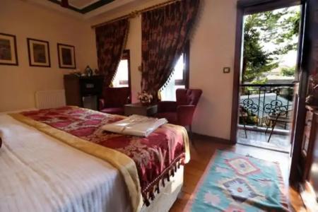 Rose Garden Suites - 33