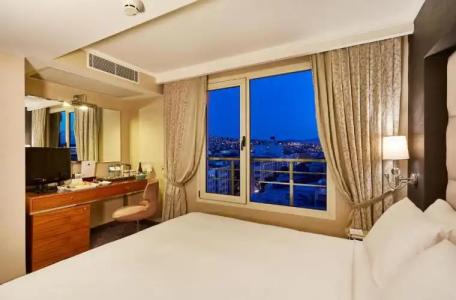 DoubleTree by Hilton Izmir - Alsancak - 106