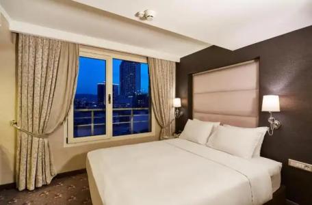 DoubleTree by Hilton Izmir - Alsancak - 104