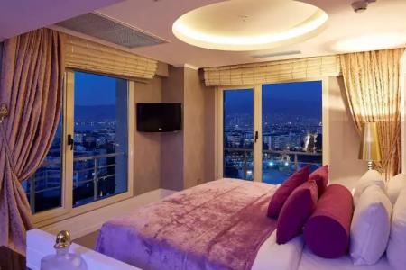 DoubleTree by Hilton Izmir - Alsancak - 119