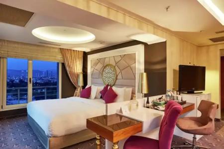 DoubleTree by Hilton Izmir - Alsancak - 117