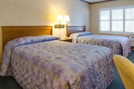 Saga Motor Pasadena - 45