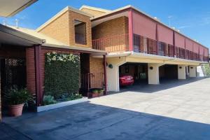 The Cottage Motor Inn, Albury