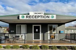 Canberra Carotel Motel, Canberra