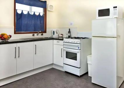 Acclaim Rose Gardens Beachside Holiday Park - 16