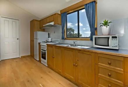 Acclaim Rose Gardens Beachside Holiday Park - 17