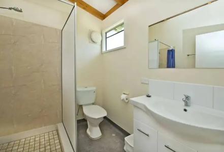 Acclaim Rose Gardens Beachside Holiday Park - 8