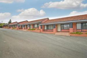 Albany Apartments, Albany