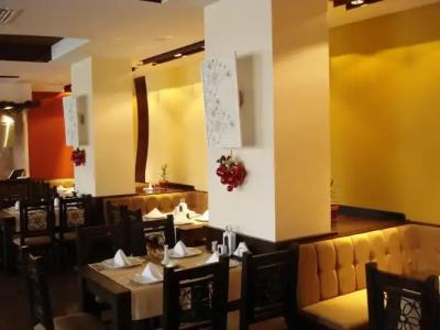 Sunrise Park Complex - Free Wellness Center - 28