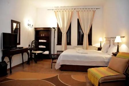 Momini Dvori Boutique Guest House - 41