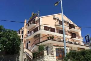 Bed & Breakfast Senator Guest house, Podstrana