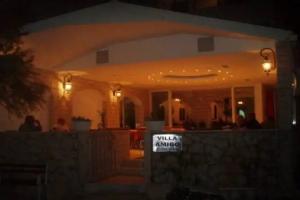 Villa Amigo, Podstrana