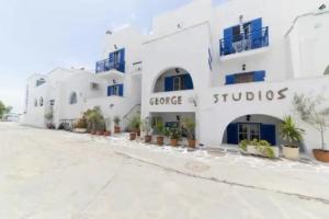 George Studios, Naxos Chora