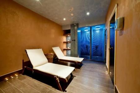 Cornelia Deluxe Residence - 14