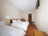 Standard Triple room with balcony