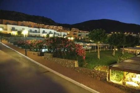 The Village Resort and Waterpark - 8