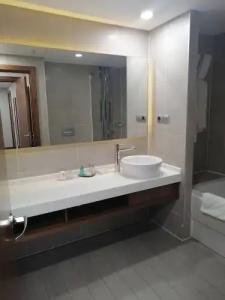 Hilton Garden Inn Erzincan - 109