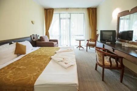 Babylon - Free Parking - 16