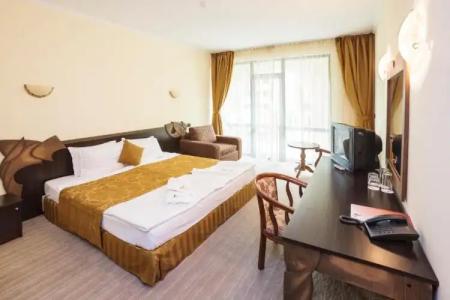 Babylon - Free Parking - 13