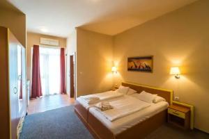 Beach Hotel, Siofok