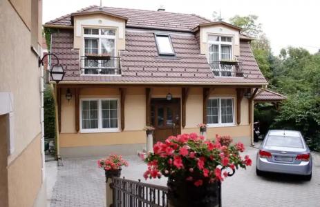Levay Villa