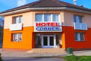 Hotel Corner, Komarom
