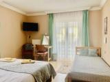 Standard Triple room with balcony