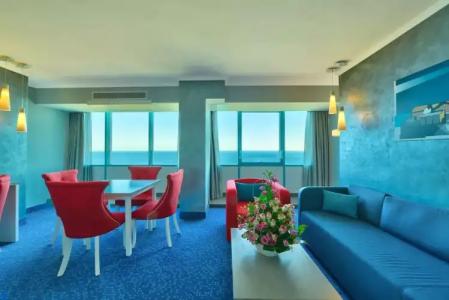 International Casino & Tower Suites - 81