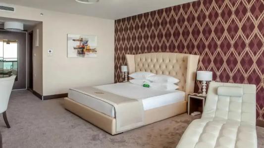 International Casino & Tower Suites - 67