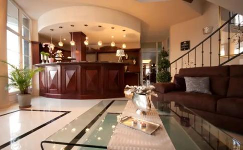 Xavin Wellness & Restaurant - 1