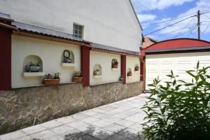 Szt. Florian Vendeghaz, Eger