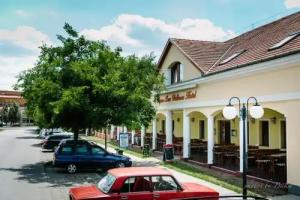 Aqua Lux Wellness Hotel, Cserkeszolo