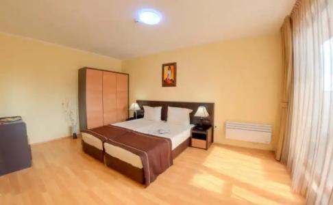 Complex Kamelia - 50