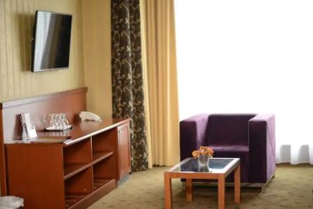 Golden Lake Resort - 4