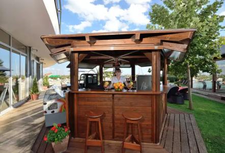 Golden Lake Resort - 16