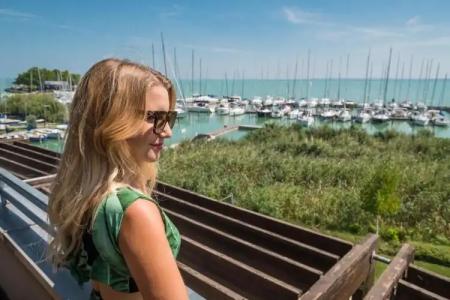 Golden Lake Resort - 52