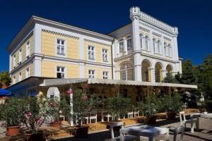 Hotel Astoria, Balatonfured